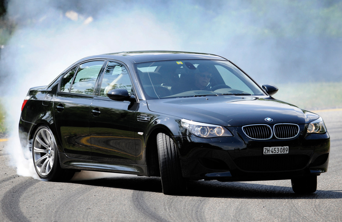 SR Auto Exkalaber BMW M5 E60